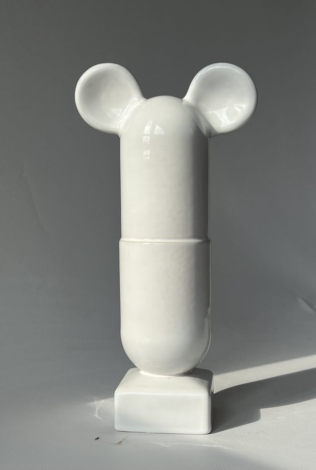 mishka_white